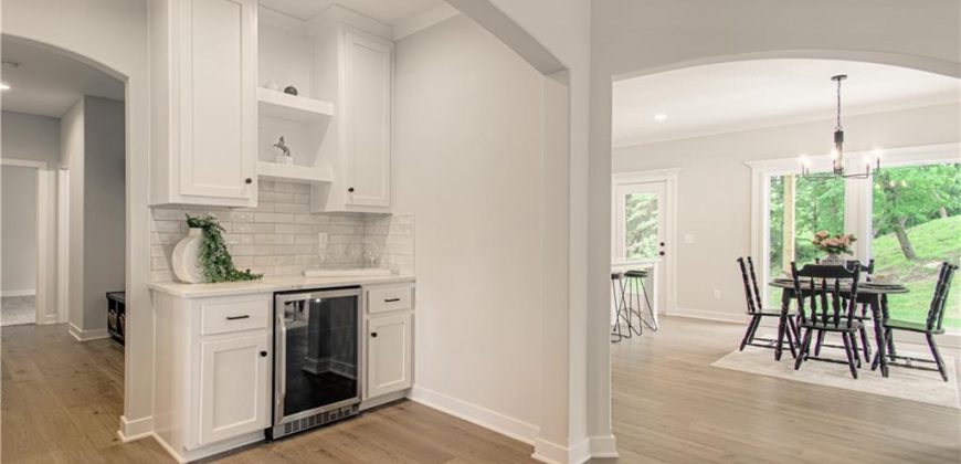 Homes for Sale in Kansas City, MO 64156 | 4814 NE 105th Street