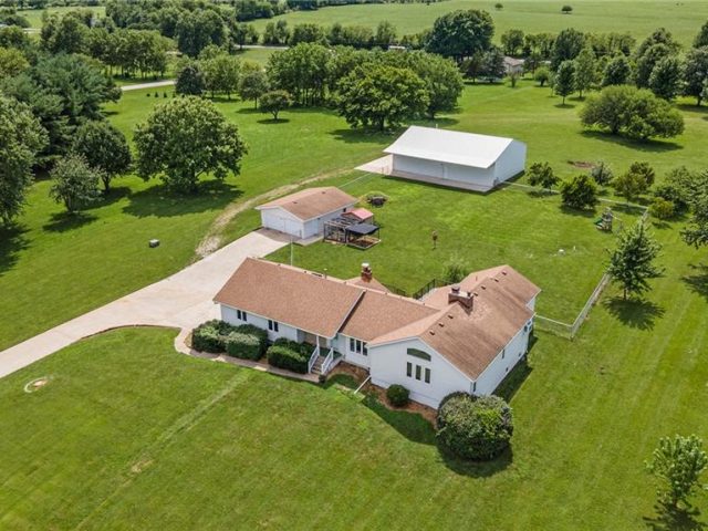 Homes for Sale in Kansas City, MO 64167 | 12912 N Oakland Avenue