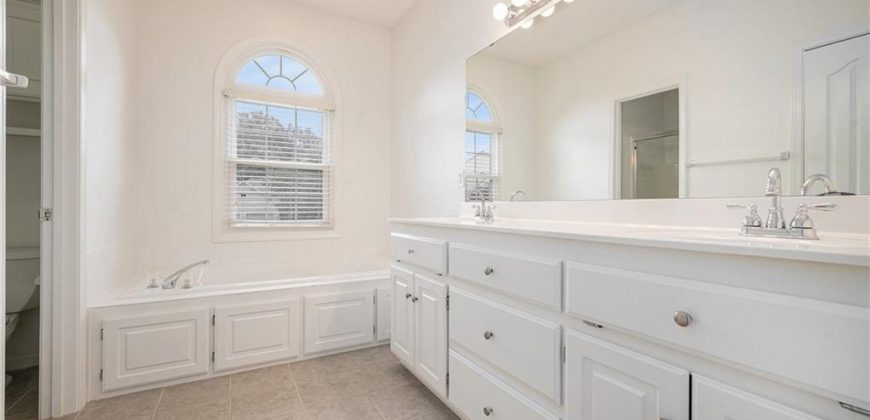 Homes for Sale in Liberty, MO 64068 | 1112  White Birch Street