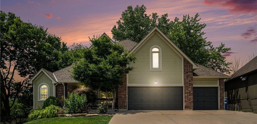 Homes for Sale in Liberty, MO 64068 | 1112  White Birch Street