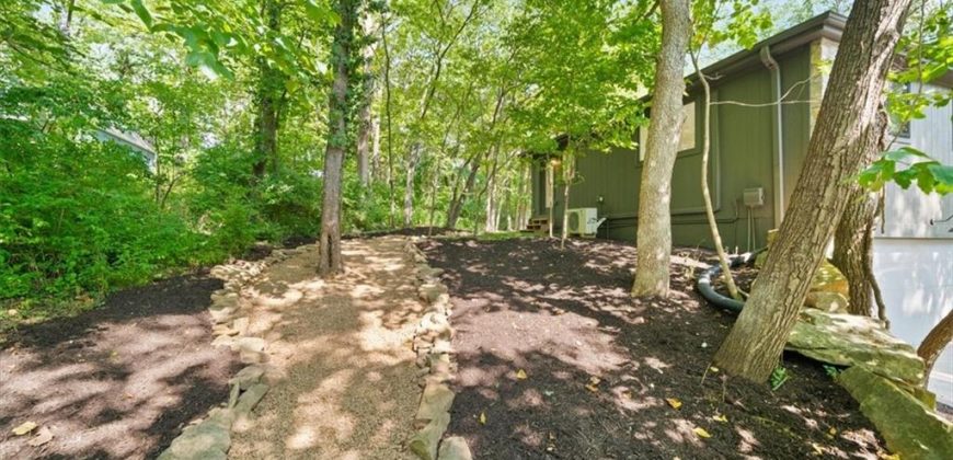 Homes for Sale in Parkville, MO 64152 | 7601 E Forest Lakes Drive