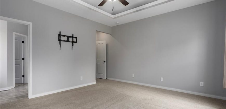 Homes for Sale in Kansas City, MO 64154 | 9414 N Helena Avenue