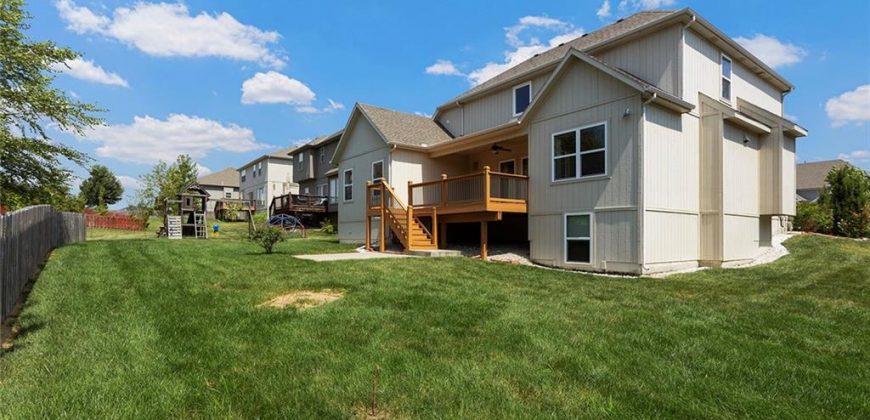 Homes for Sale in Kansas City, MO 64154 | 9414 N Helena Avenue