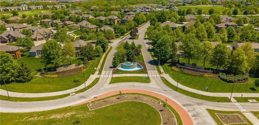 Homes for Sale in Kansas City, MO 64155 | 2827 NE 102nd Terrace
