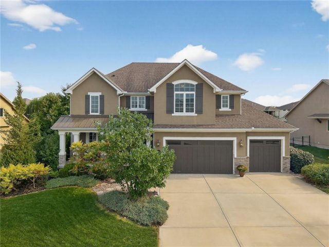 Homes for Sale in Kansas City, MO 64155 | 2827 NE 102nd Terrace