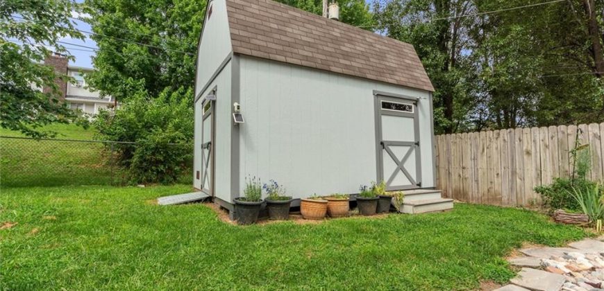 Homes for Sale in Kansas City, MO 64118 | 1206 NE 81st Terrace