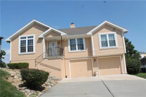 7832-N-Strathbury-Avenue-mls-2565655-image-1