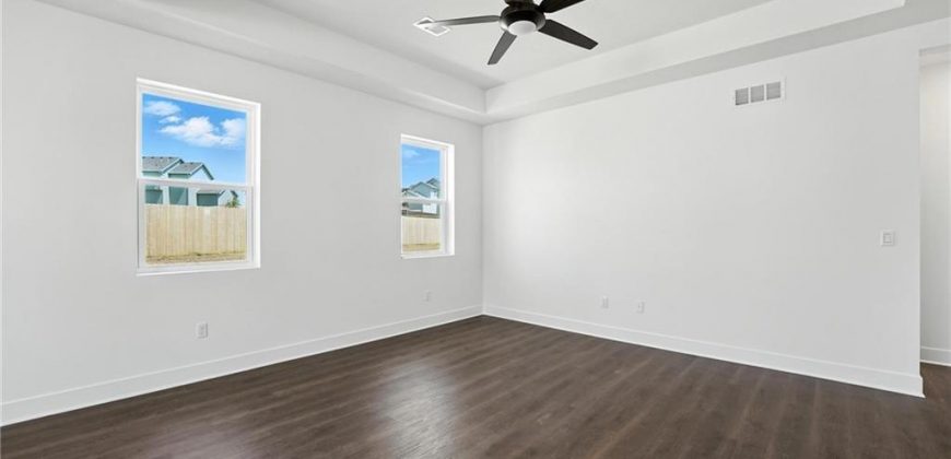 Homes for Sale in Kansas City, MO 64155 | 1719 NW 105th Street