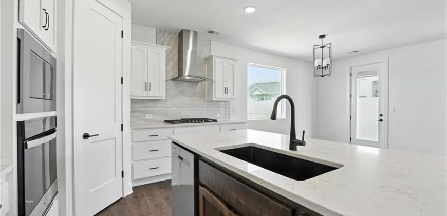 Homes for Sale in Kansas City, MO 64155 | 1719 NW 105th Street