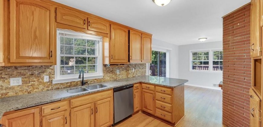 Homes for Sale in Kansas City, MO 64116 | 24 NW GREENTREE Lane