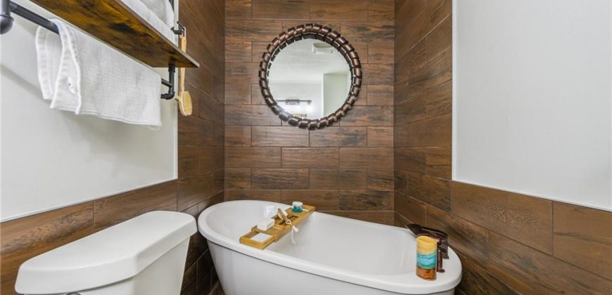 Homes for Sale in Gladstone, MO 64119 | 6015 N KANSAS Avenue