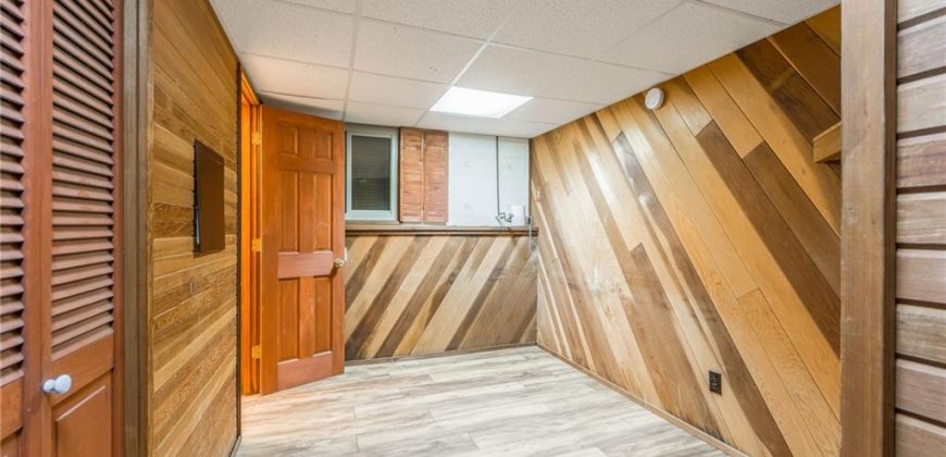 Homes for Sale in Gladstone, MO 64119 | 6015 N KANSAS Avenue