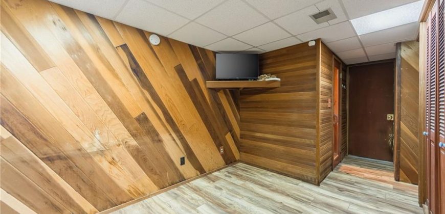 Homes for Sale in Gladstone, MO 64119 | 6015 N KANSAS Avenue