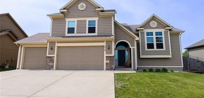 Homes for Sale in Kansas City, MO 64155 | 1715 NW 93rd Street