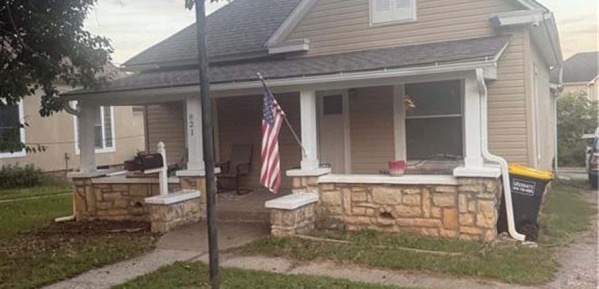 Homes for Sale in Excelsior Springs, MO 64024 | 821  St Louis Avenue