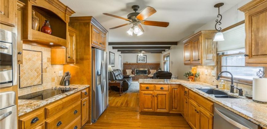 Homes for Sale in Kansas City, MO 64154 | 2301  86th Street