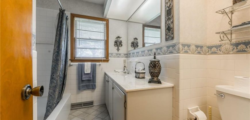 Homes for Sale in Kansas City, MO 64154 | 2301  86th Street