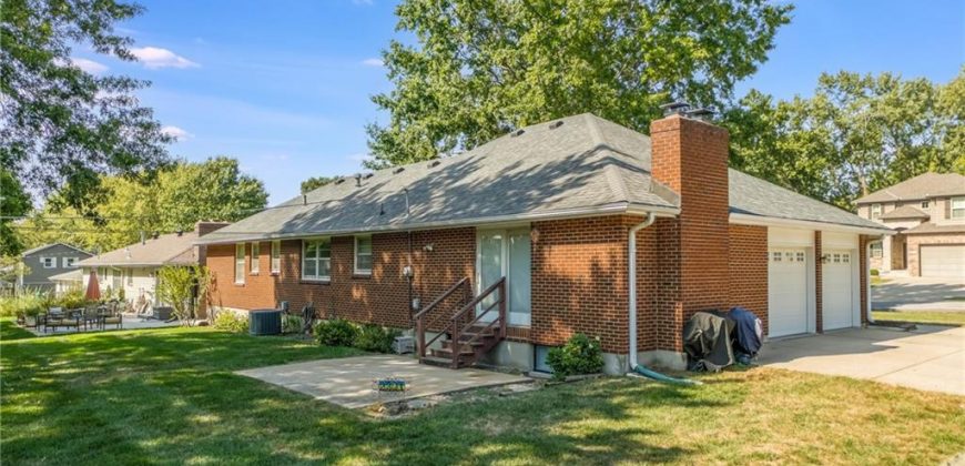 Homes for Sale in Kansas City, MO 64154 | 2301  86th Street