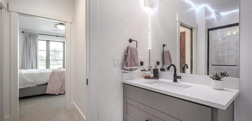 Homes for Sale in Kansas City, MO 64157 | 8512 N Booth Avenue