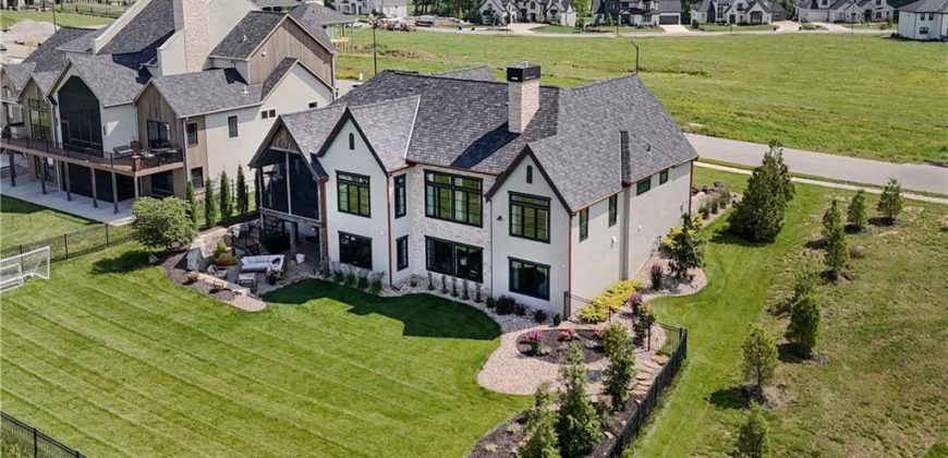 Homes for Sale in Kansas City, MO 64157 | 8512 N Booth Avenue