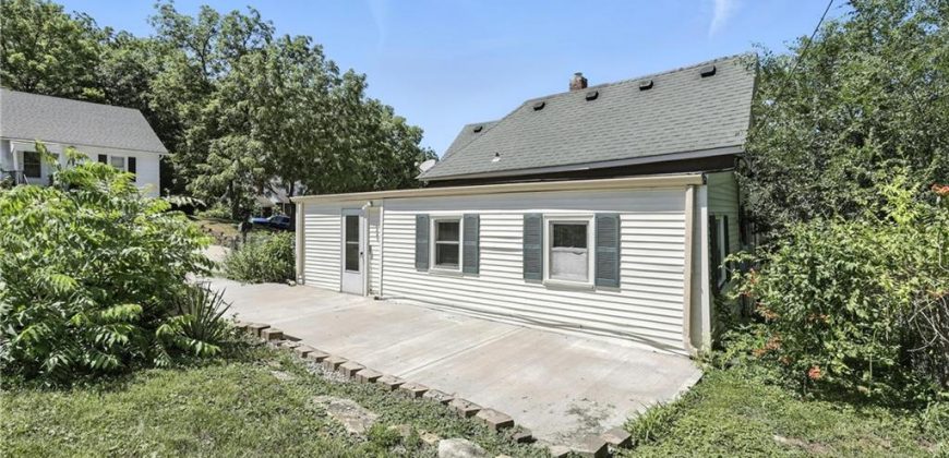 Homes for Sale in Excelsior Springs, MO 64024 | 216  Dunbar Avenue