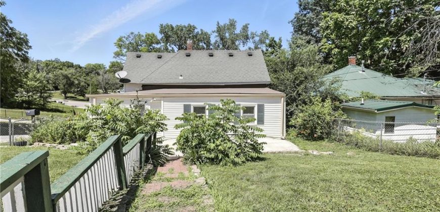 Homes for Sale in Excelsior Springs, MO 64024 | 216  Dunbar Avenue