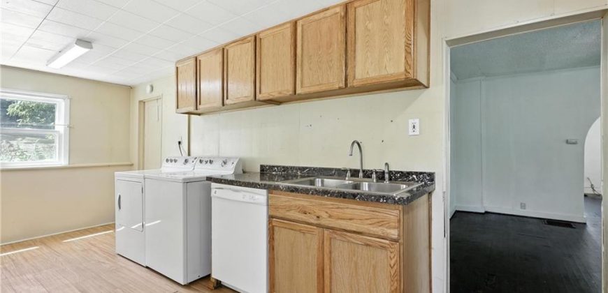 Homes for Sale in Excelsior Springs, MO 64024 | 216  Dunbar Avenue