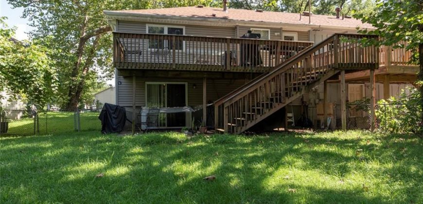 Homes for Sale in Parkville, MO 64152 | 5924 NW Creekview Drive