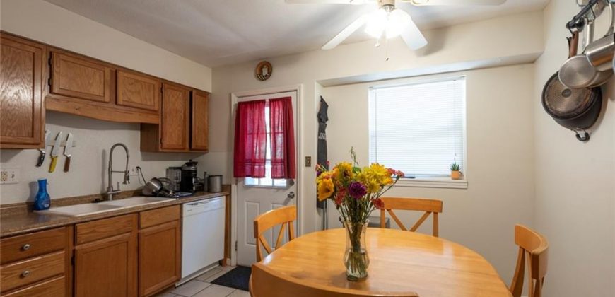 Homes for Sale in Parkville, MO 64152 | 5924 NW Creekview Drive