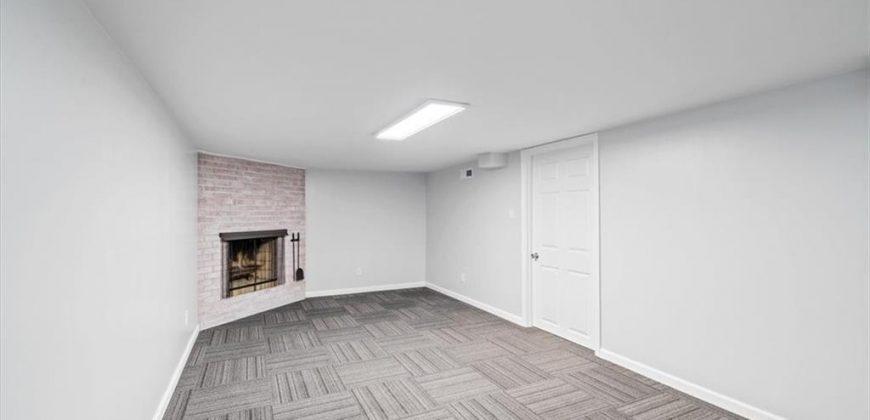 Homes for Sale in Kansas City, MO 64154 | 2405 NW Powderhorn Drive