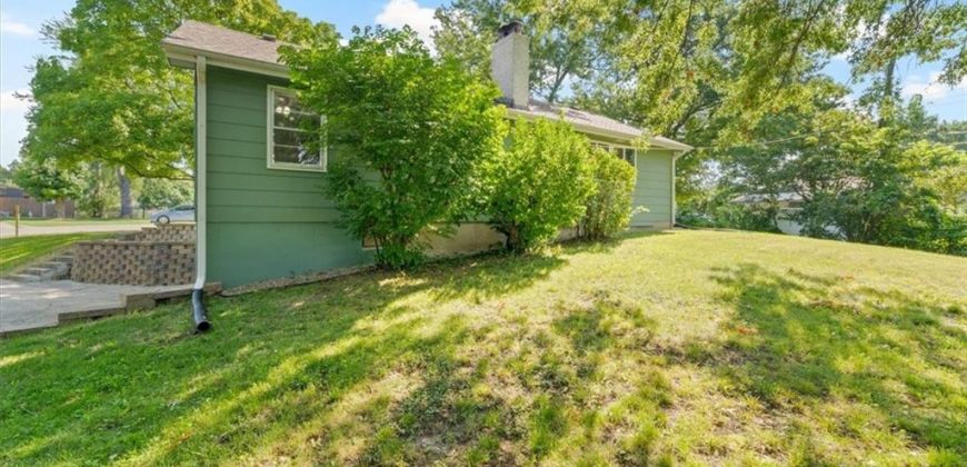 Homes for Sale in Kansas City, MO 64154 | 2405 NW Powderhorn Drive
