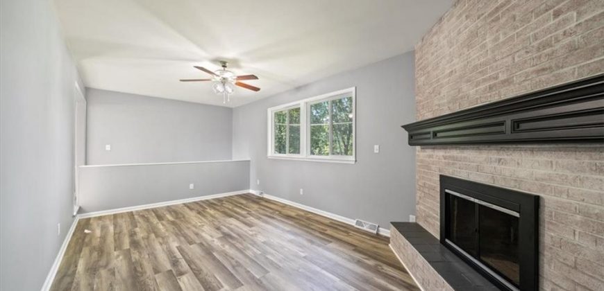 Homes for Sale in Kansas City, MO 64154 | 2405 NW Powderhorn Drive