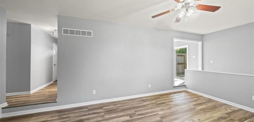 Homes for Sale in Kansas City, MO 64154 | 2405 NW Powderhorn Drive