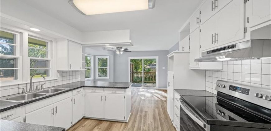 Homes for Sale in Kansas City, MO 64154 | 2405 NW Powderhorn Drive