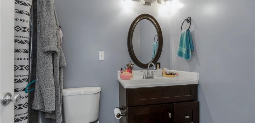 Homes for Sale in Kansas City, MO 64155 | 11018 N Kenwood Avenue