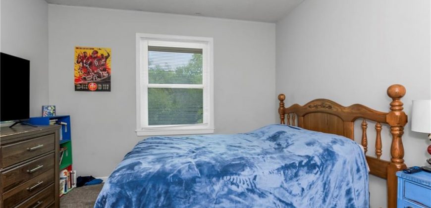 Homes for Sale in Kansas City, MO 64155 | 11018 N Kenwood Avenue