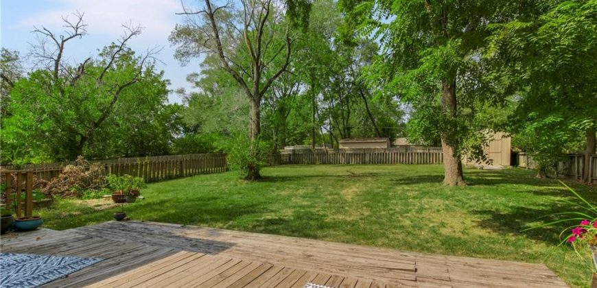Homes for Sale in Kansas City, MO 64155 | 11018 N Kenwood Avenue