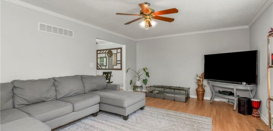 Homes for Sale in Kansas City, MO 64155 | 11018 N Kenwood Avenue