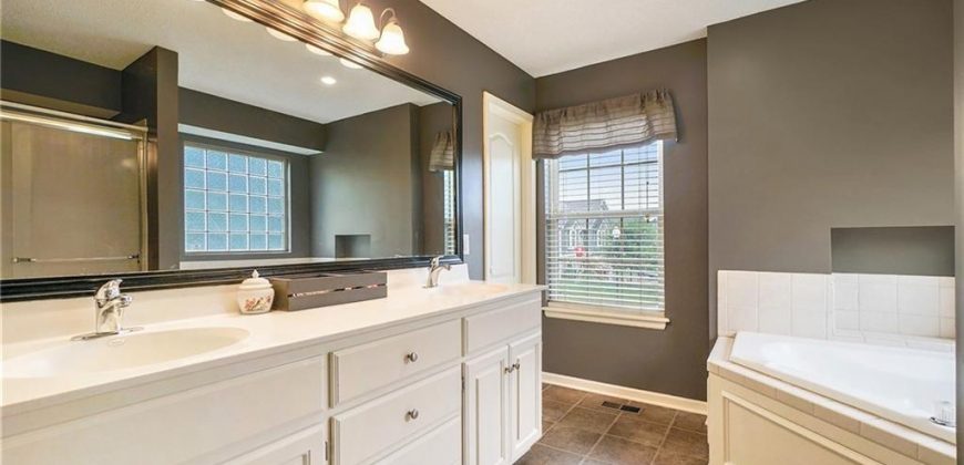 Homes for Sale in Kearney, MO 64060 | 1108 W 10TH Avenue