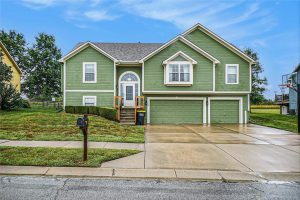 1108-W-10TH-Avenue-mls-2576162-image-1