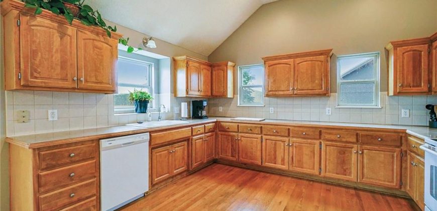 Homes for Sale in Kearney, MO 64060 | 1108 W 10TH Avenue