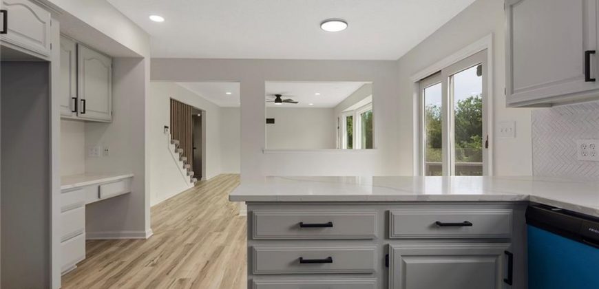 Homes for Sale in Kansas City, MO 64151 | 5601 N Flint Ridge Road