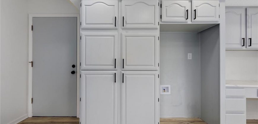 Homes for Sale in Kansas City, MO 64151 | 5601 N Flint Ridge Road