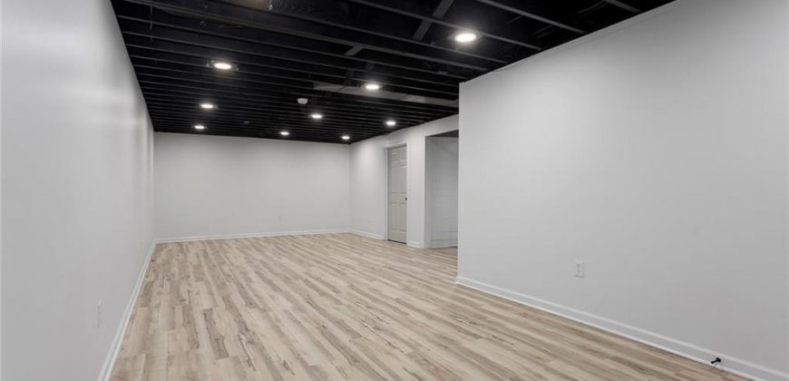 Homes for Sale in Kansas City, MO 64151 | 5601 N Flint Ridge Road