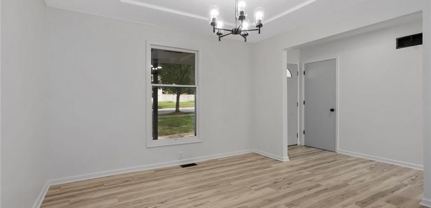 Homes for Sale in Kansas City, MO 64151 | 5601 N Flint Ridge Road