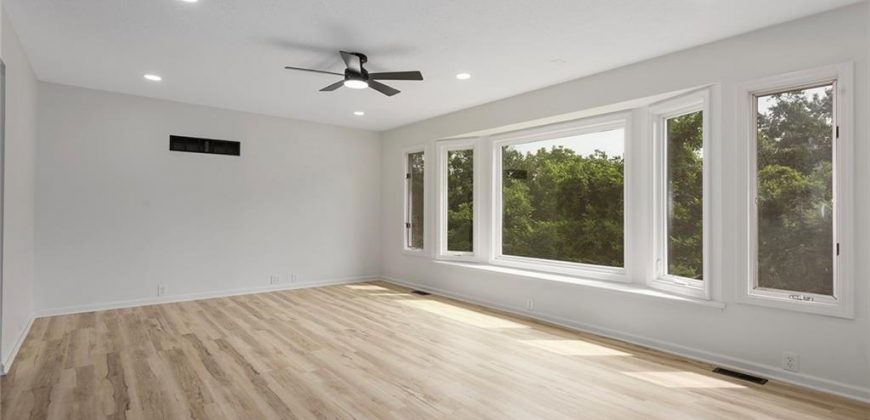 Homes for Sale in Kansas City, MO 64151 | 5601 N Flint Ridge Road