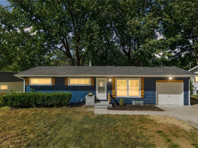 Homes for Sale in Kansas City, MO 64152 | 7016  Coronado Street