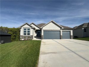 12710-NW-Bittersweet-Drive-mls-2495506-image-1