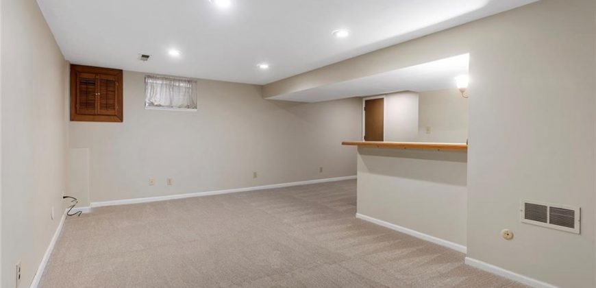 Homes for Sale in Kansas City, MO 64116 | 106 NE Northcrest Drive