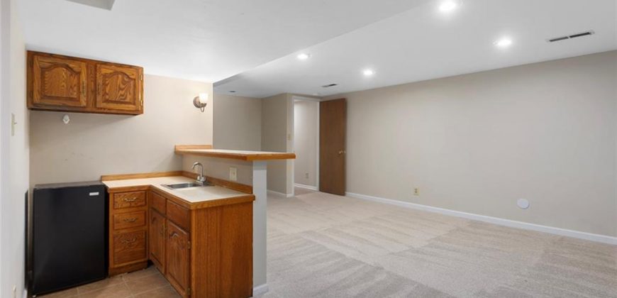 Homes for Sale in Kansas City, MO 64116 | 106 NE Northcrest Drive